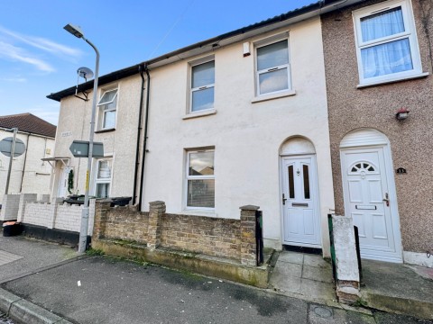 View Full Details for Arthur Street, Gravesend, Kent, DA11