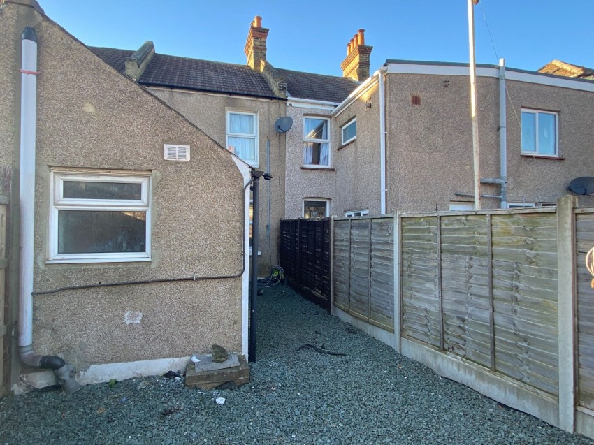 Images for Springhead Road, Northfleet, Gravesend, Kent, DA11 9QT
