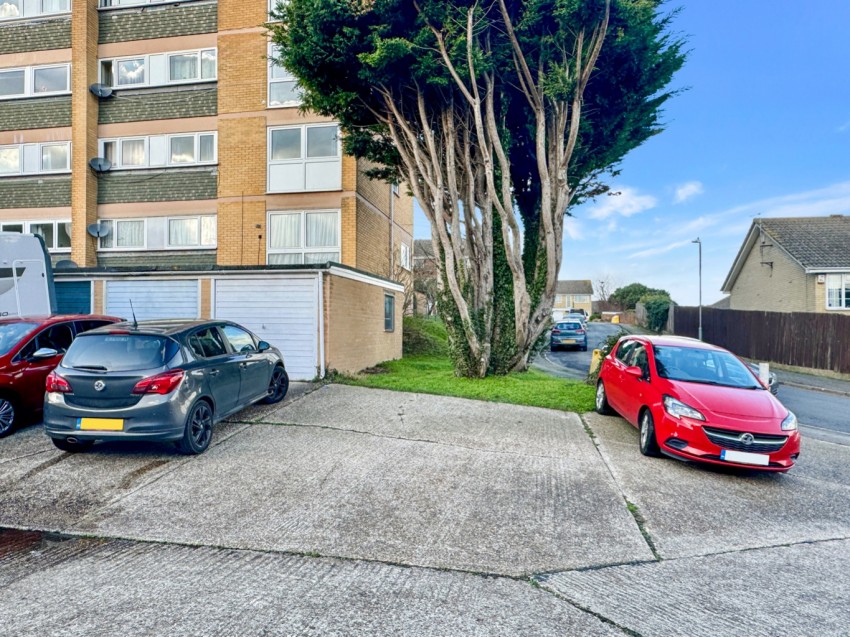 Images for Glen View, Gravesend, Kent,  DA12 1LS