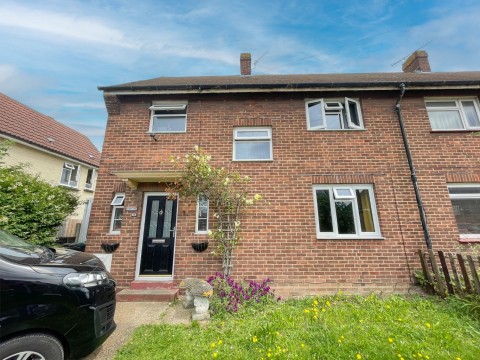 View Full Details for Jubilee Crescent, Gravesend, Kent, DA12 4JQ