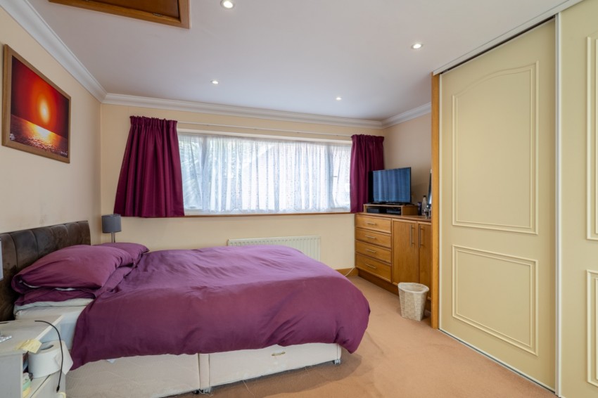 Images for Sara Park, Gravesend, Kent, DA12 4SB