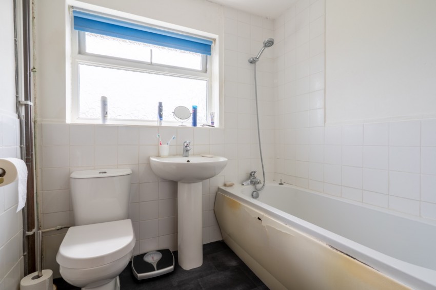 Images for Sara Park, Gravesend, Kent, DA12 4SB