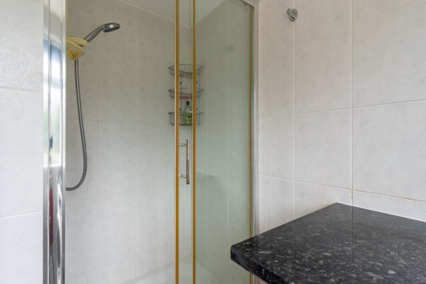 Images for Sara Park, Gravesend, Kent, DA12 4SB