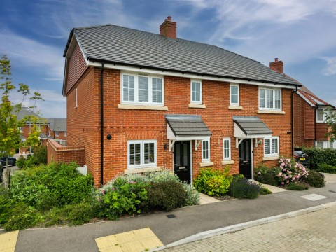 View Full Details for Harvest Lane, Gravesend, DA11