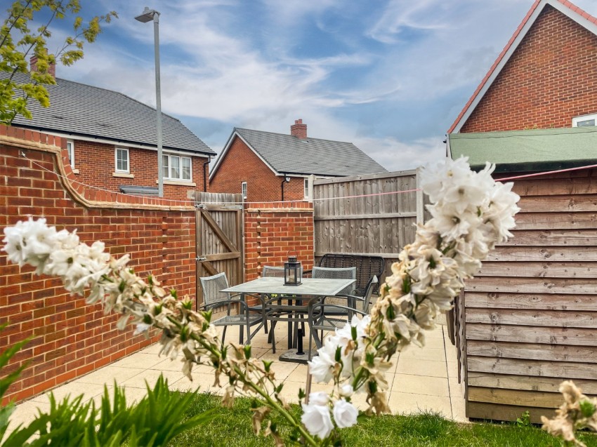 Images for Harvest Lane, Gravesend, DA11
