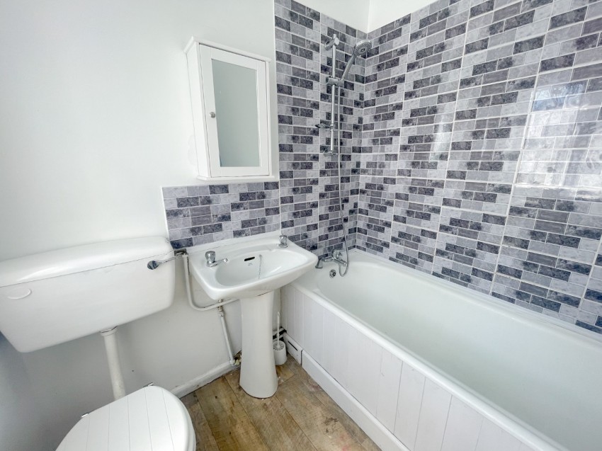 Images for Churchill Road, Gravesend, Kent, DA11 7AQ