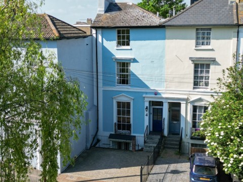 View Full Details for Clarence Place, Gravesend, DA12