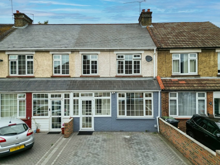 Images for Waterton Avenue, Gravesend, DA12 2PY
