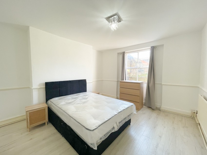 Images for Overcliffe, Gravesend, Kent, DA11 0EH