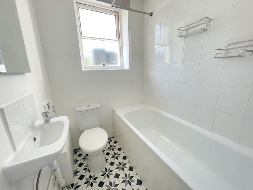 Images for Overcliffe, Gravesend, Kent, DA11 0EH