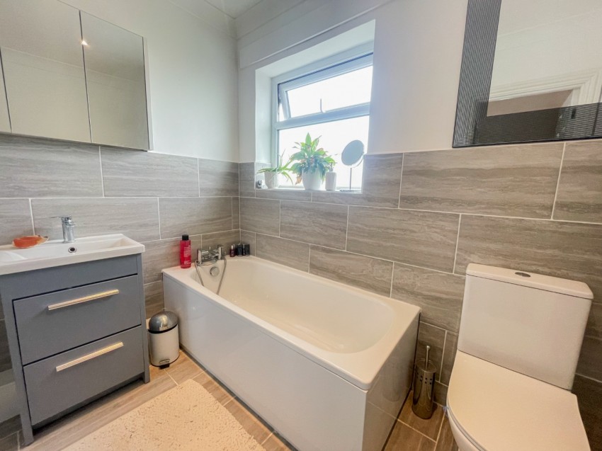 Images for Childs Crescent, Swanscombe, DA10 0EA