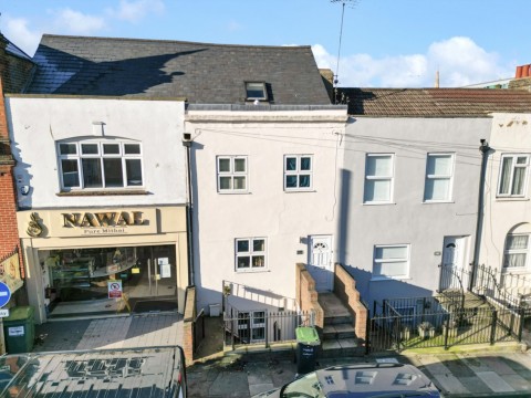 View Full Details for Wellington Street, Gravesend, Kent, DA12 1JB