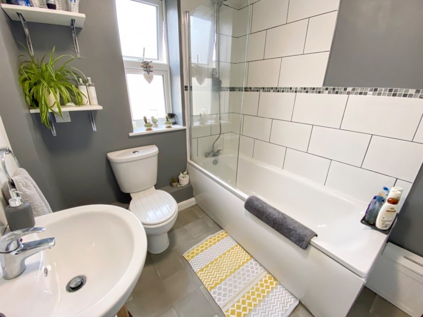 Images for Wellington Street, Gravesend, Kent, DA12 1JB