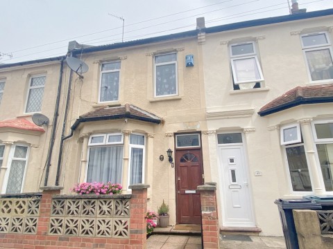 View Full Details for Norfolk Road, Gravesend, Kent, DA12 2RX