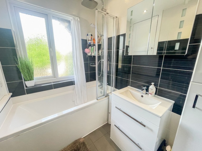 Images for Kings Drive, Gravesend, Kent, DA12