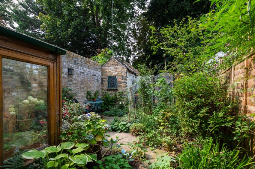 Images for Shrubbery Road, Gravesend, DA12