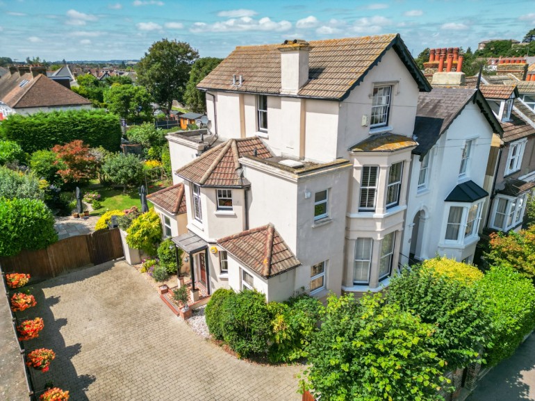 Whitehill Road, Gravesend, Kent, DA12