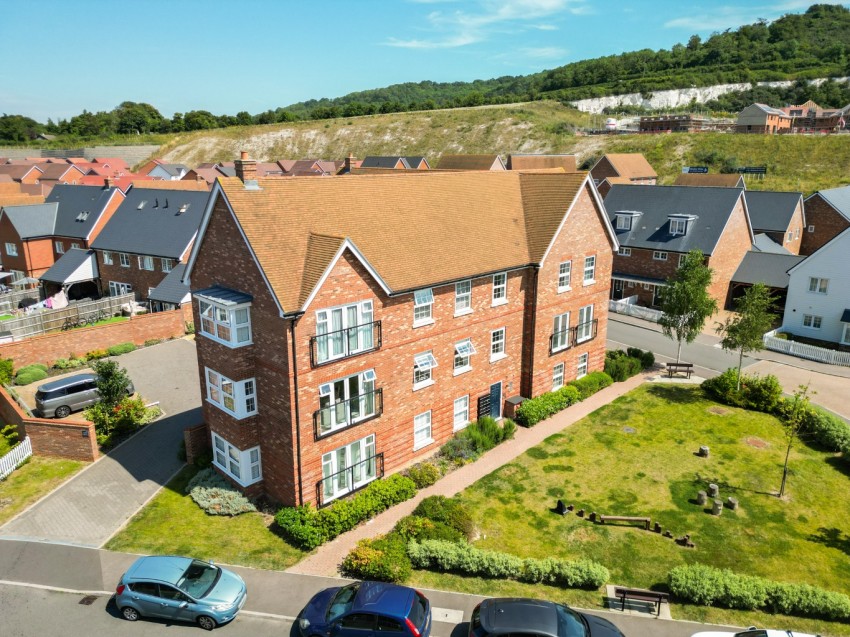 Images for Tolhurst Hall, 2 Newcomen Lane, Wouldham, Rochester, Kent, ME1