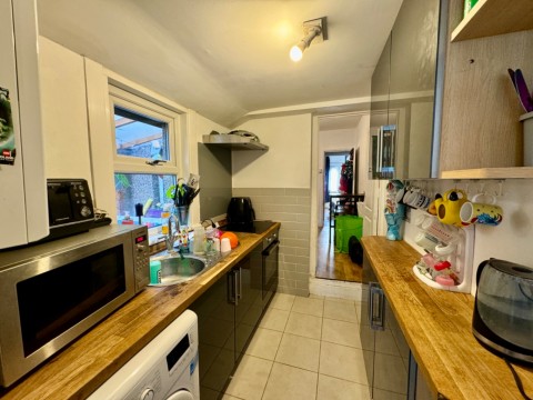 View Full Details for Church Road, Swanscombe, Kent, DA10