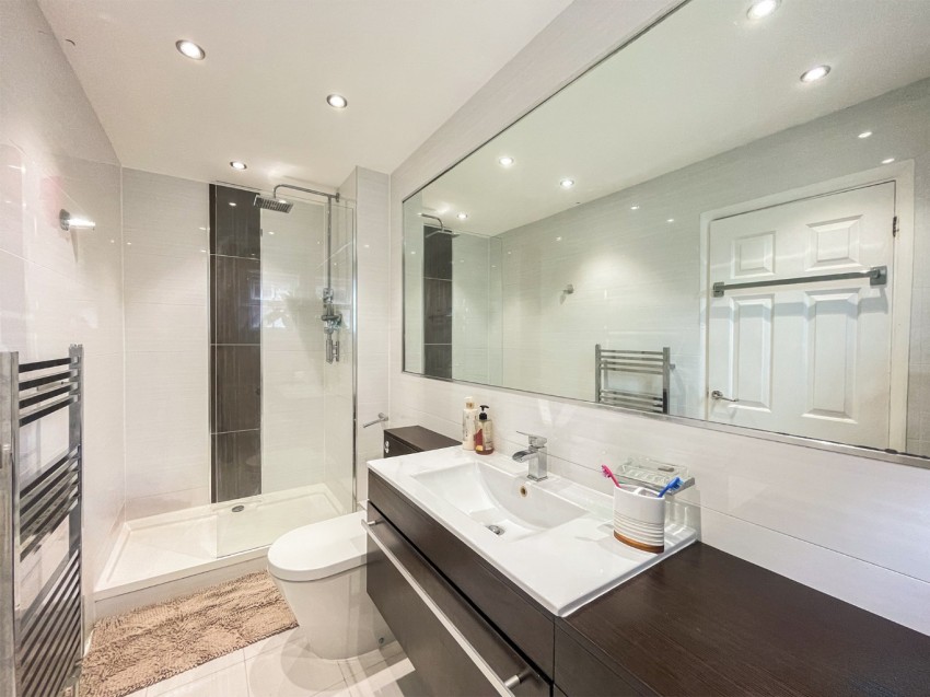 Images for Glen View, Gravesend, Kent, DA12