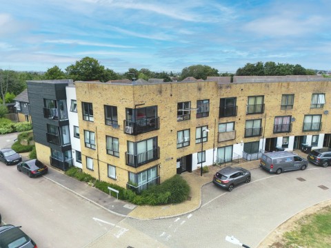 View Full Details for Southfields Green, Gravesend, Kent, DA11