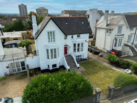 View Full Details for London Road, Northfleet, Gravesend, Kent, DA11