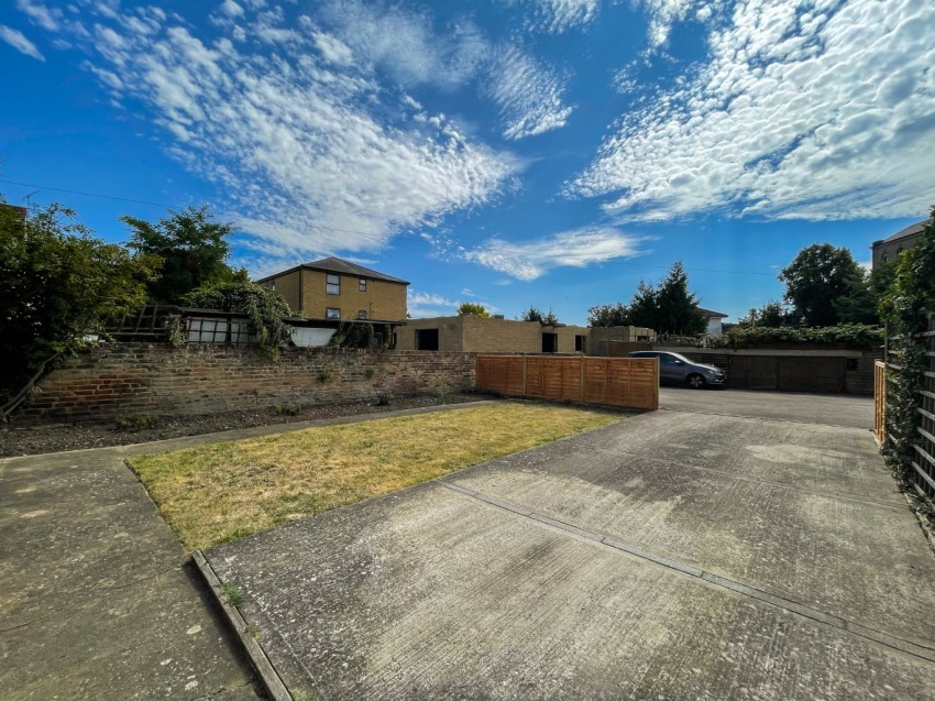 Images for London Road, Northfleet, Gravesend, Kent, DA11