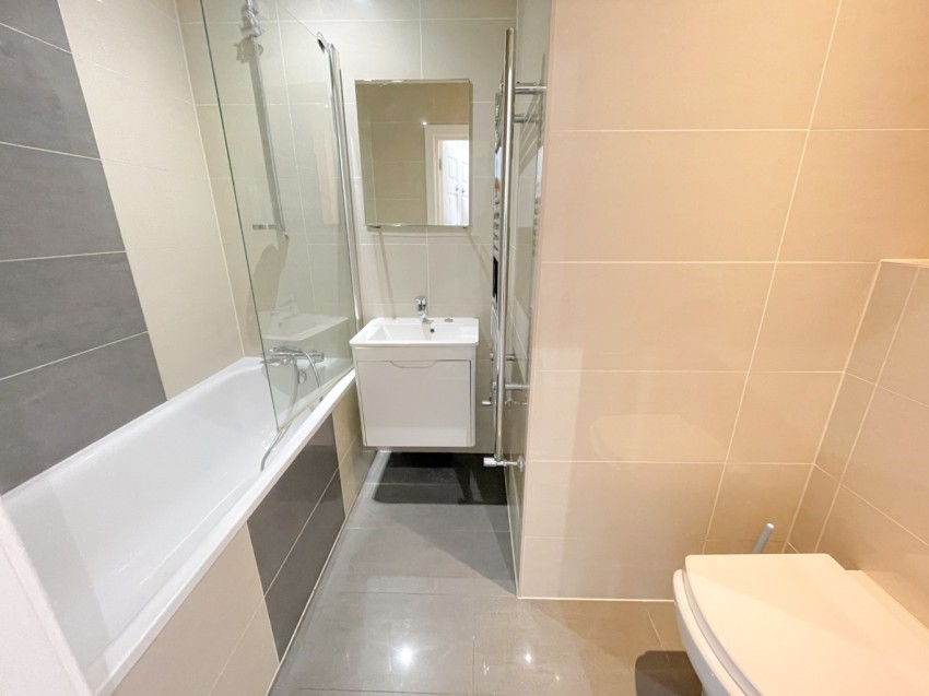 Images for Apex House, Burch Road, Northfleet, Gravesend, Kent, DA11 9FF