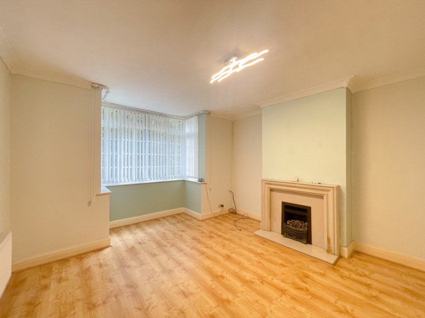 Images for Old Road East, Gravesend, DA12 1PF