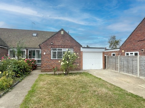 View Full Details for Nursery Road, Meopham, Gravesend, Kent, DA13 0NF