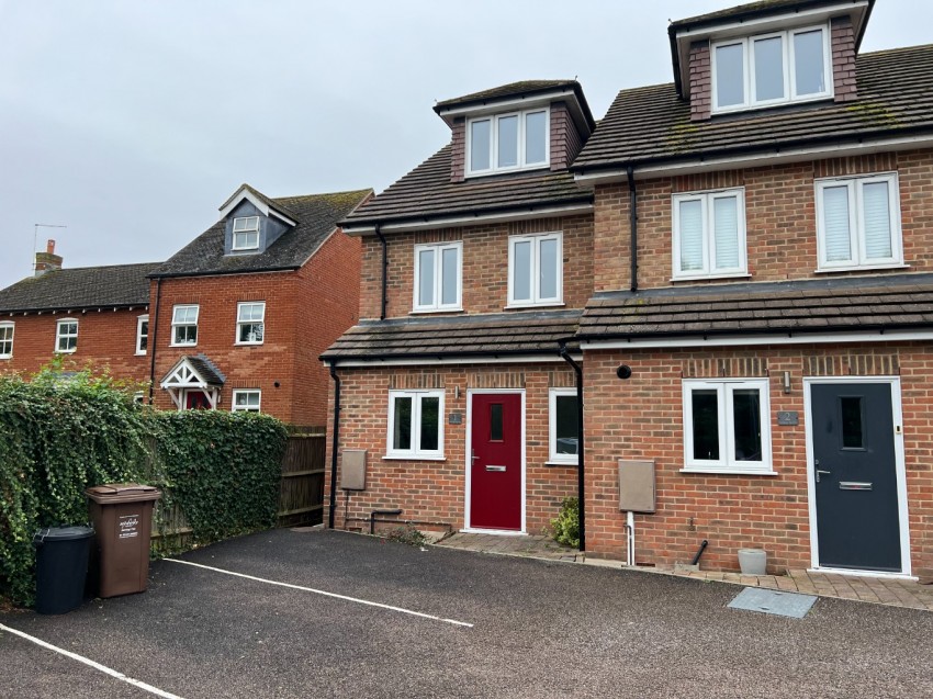 Images for Lower Rainham Road, Gillingham, Kent, ME7 2YD