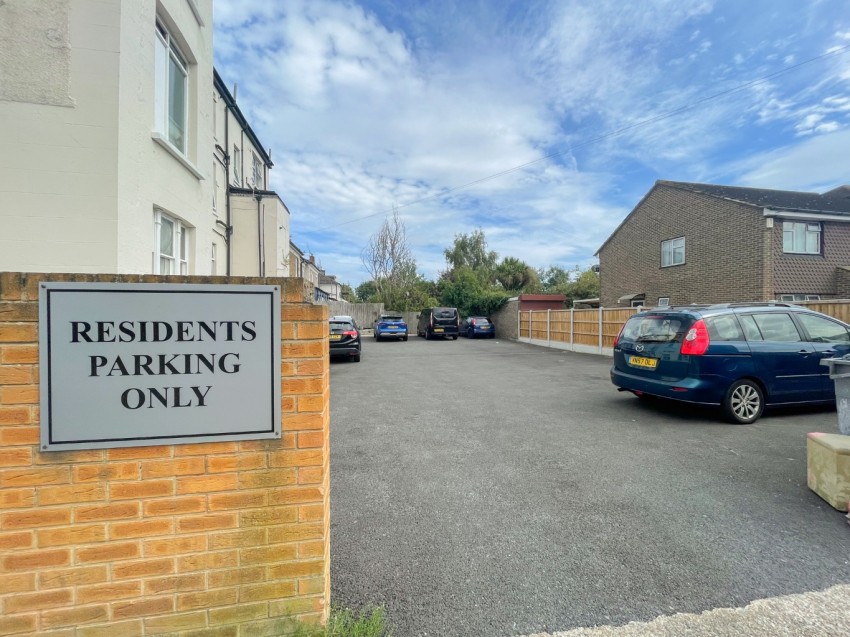 Images for Overcliffe, Gravesend, Kent, DA11 0EH