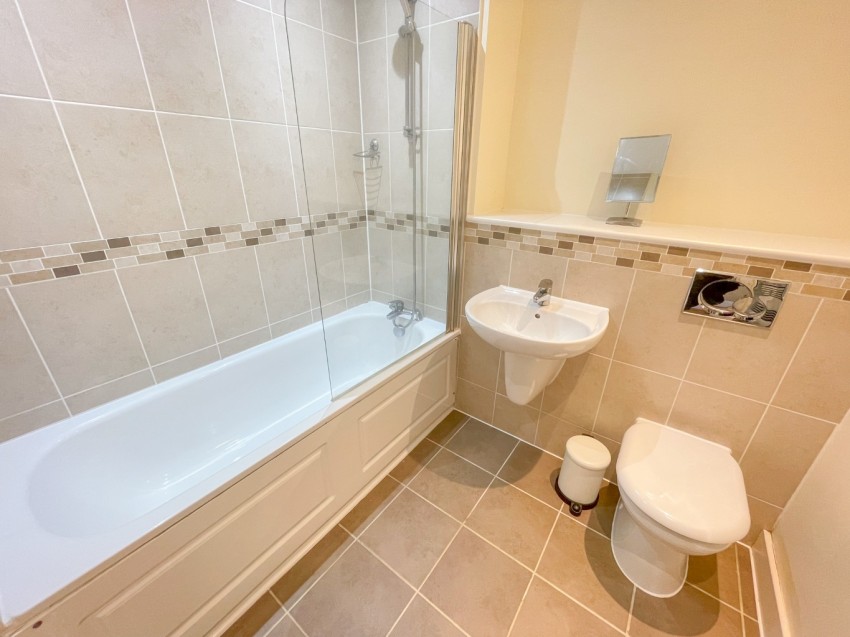Images for Nursery Grove, Gravesend, Kent, DA11 7BB