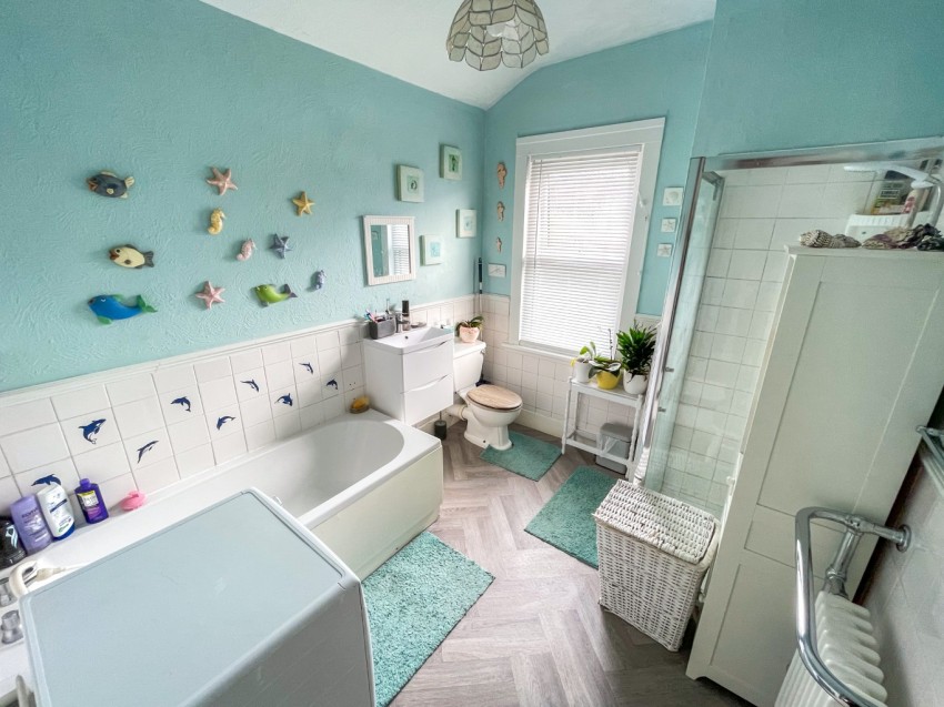 Images for Park Avenue, Northfleet, DA11