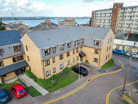 View Full Details for Pilots Place, Gravesend, Kent, DA12