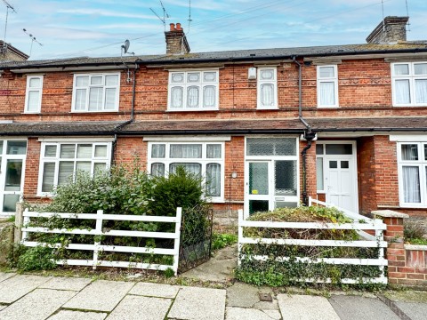 View Full Details for Meadow Road, Gravesend, Kent, DA11