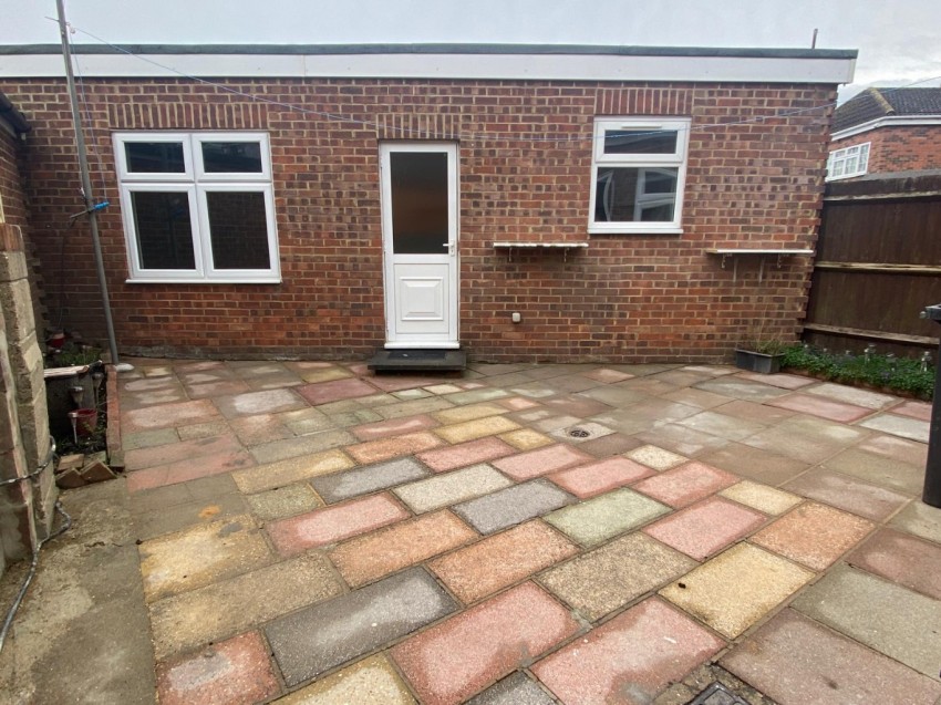 Images for Beaumont Drive, Northfleet, Gravesend, Kent, DA11 9NN