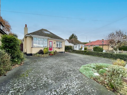 View Full Details for Coutts Avenue, Shorne, Gravesend, Kent, DA12