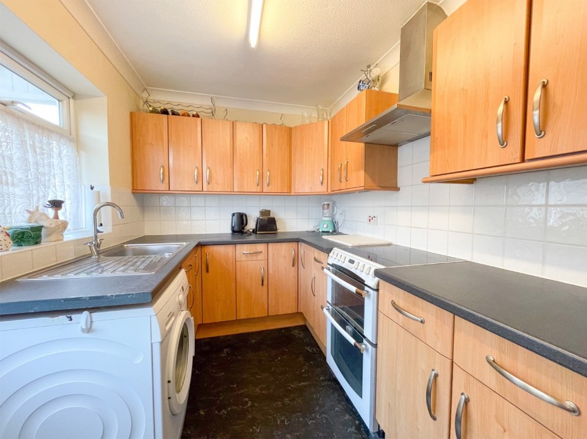 Images for Painters Ash Lane, Northfleet, Gravesend, Kent, DA11