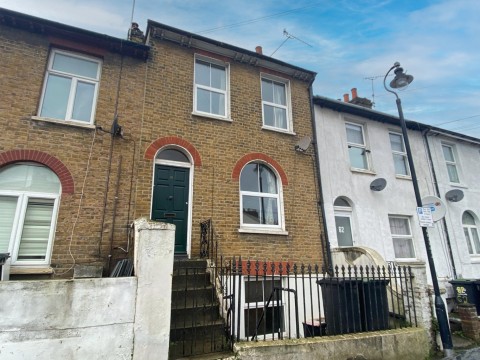 View Full Details for Peacock Street, Gravesend, Kent, DA12 1EG