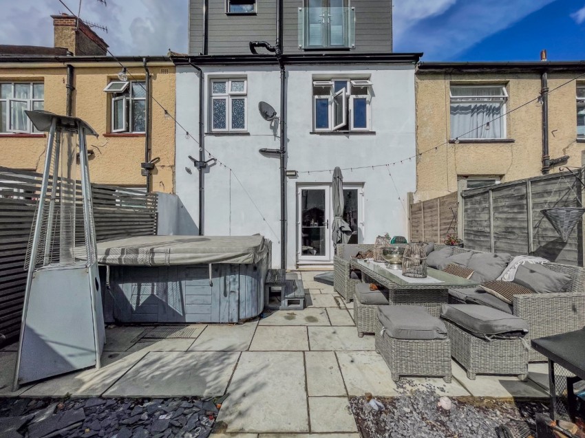 Images for Parrock Avenue, Gravesend, DA12