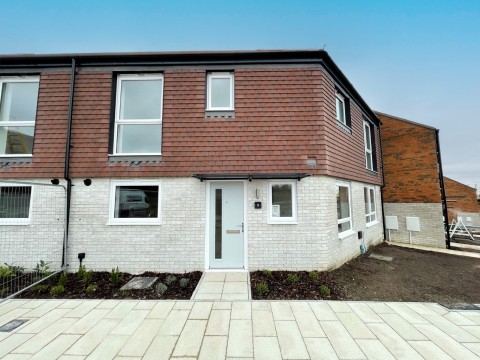 View Full Details for Clay Road, Northfleet, Gravesend, Kent, DA11 9HZ