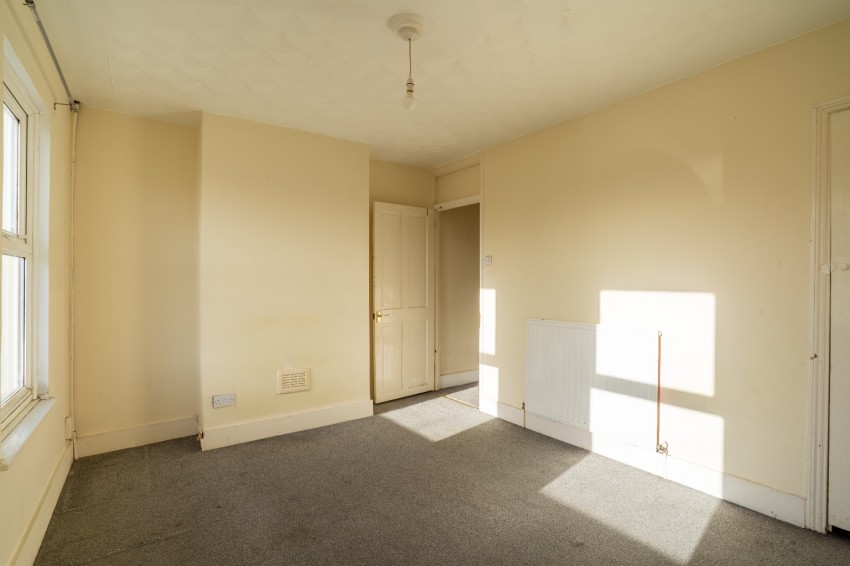 Images for Lower Range Road, Gravesend, Kent, DA12 2QL