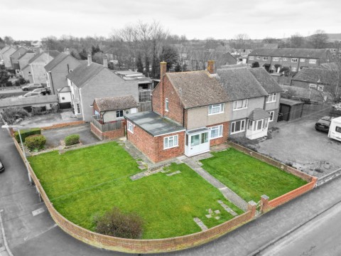 View Full Details for Hever Court Road, Gravesend, Kent, DA12