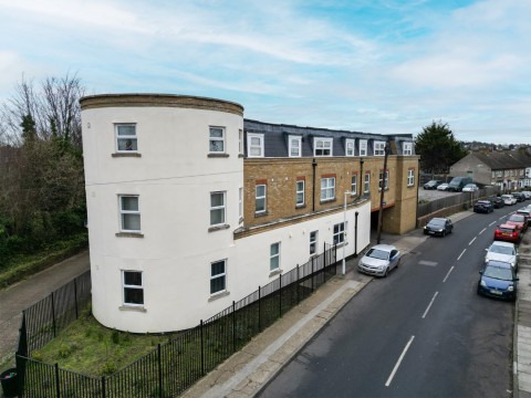 View Full Details for Bridge House, Dover Road East, Gravesend, Kent, DA11