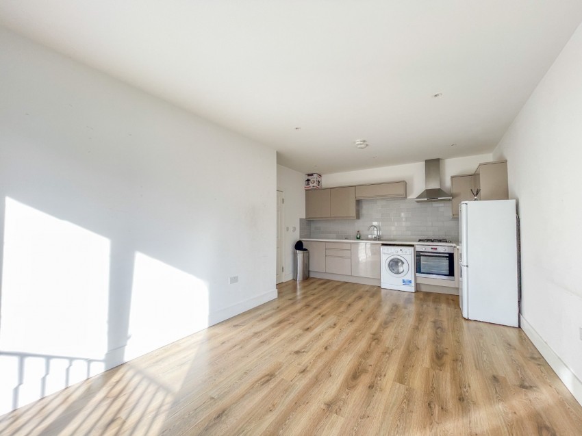 Images for Apex House, Burch Road, Northfleet, Gravesend, Kent, DA11 9FF