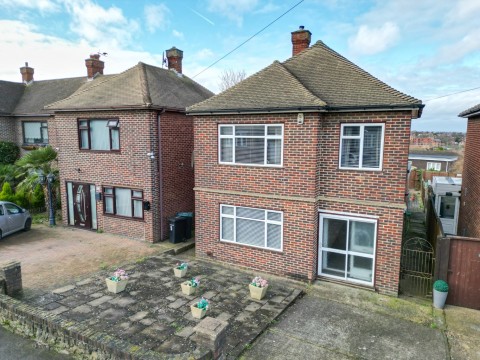 View Full Details for Dorset Crescent, Gravesend, Kent, DA12