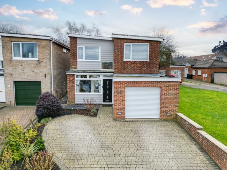 Appleshaw Close, Gravesend, Kent, DA11