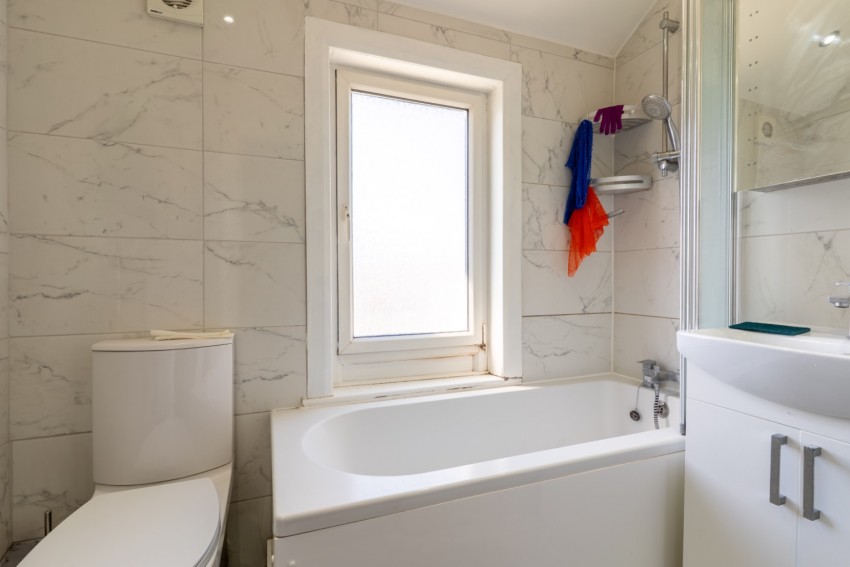 Images for Lewis Road, Swanscombe, Kent, DA10 0JH