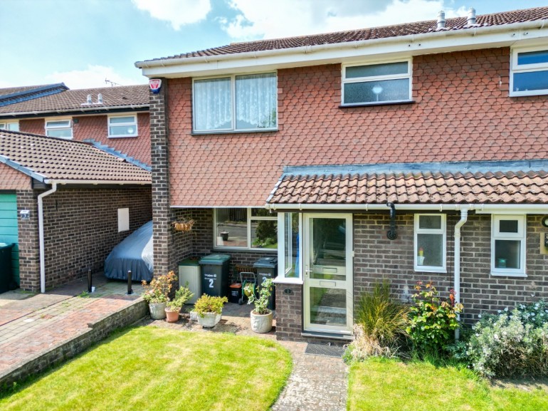 Aintree Close, Gravesend, Kent, DA12